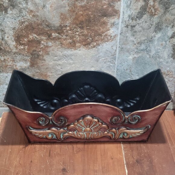 Scalloped Edge Metal Container Rectangular Planter - Picture 8 of 8
